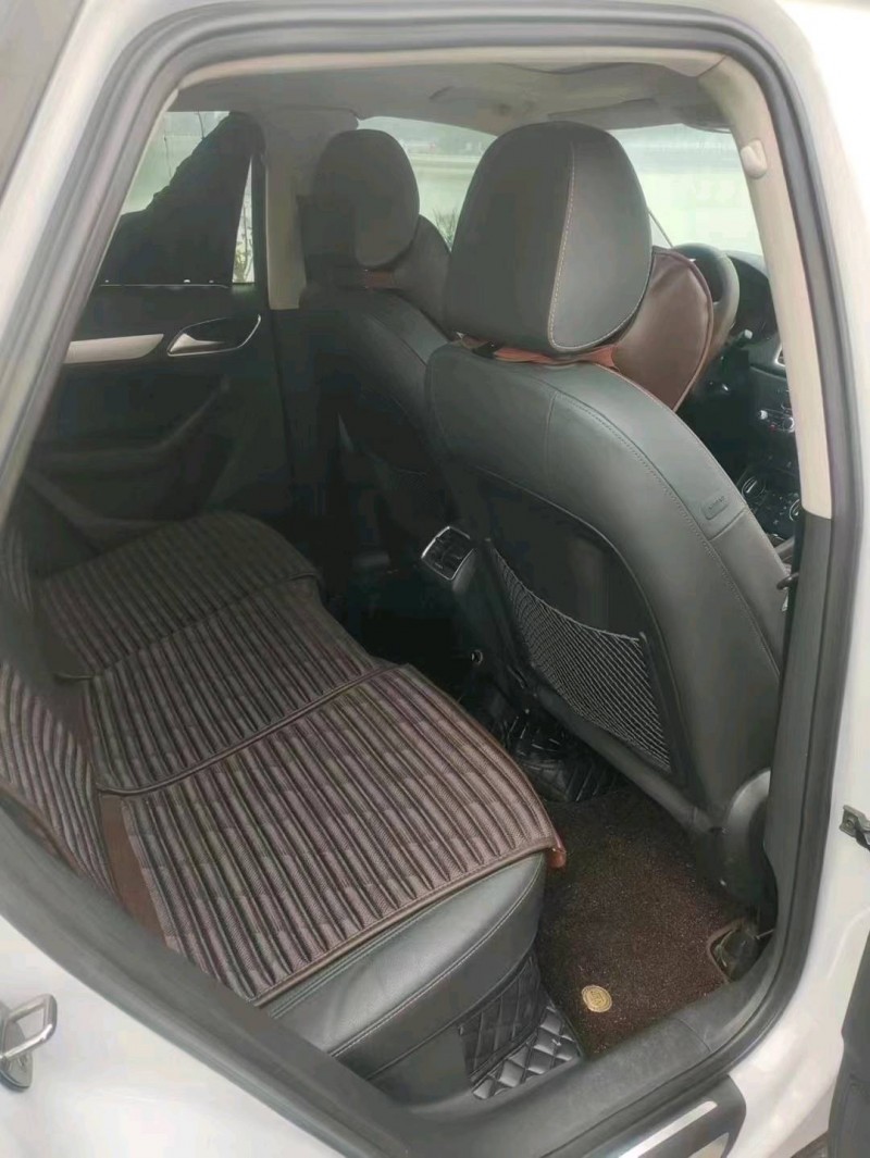 济南16年奥迪Q36