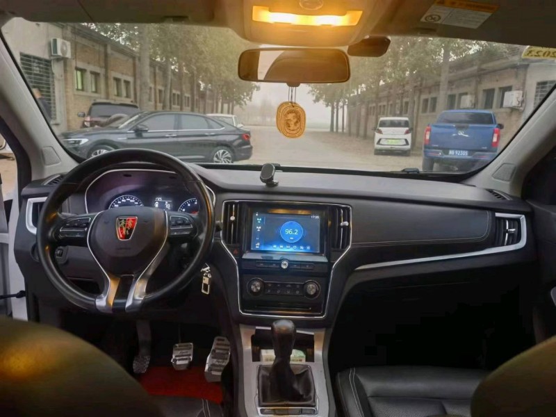 保定17年荣威RX56