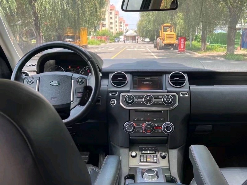 青岛14年路虎发现4