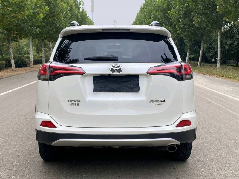 徐州17年丰田RAV43
