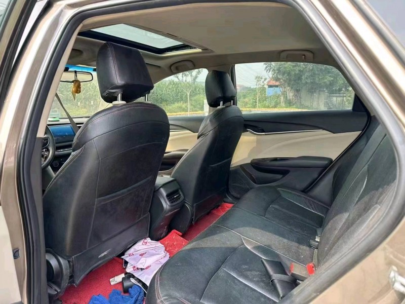 枣庄16年别克英朗8