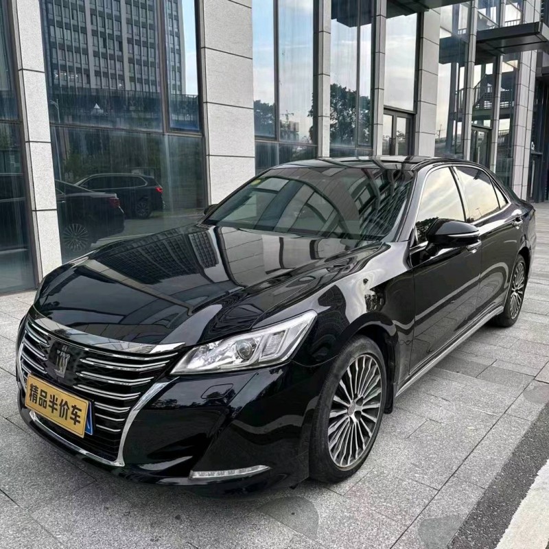 珠海18年丰田皇冠2