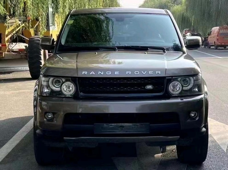 青岛11年路虎揽胜运动1