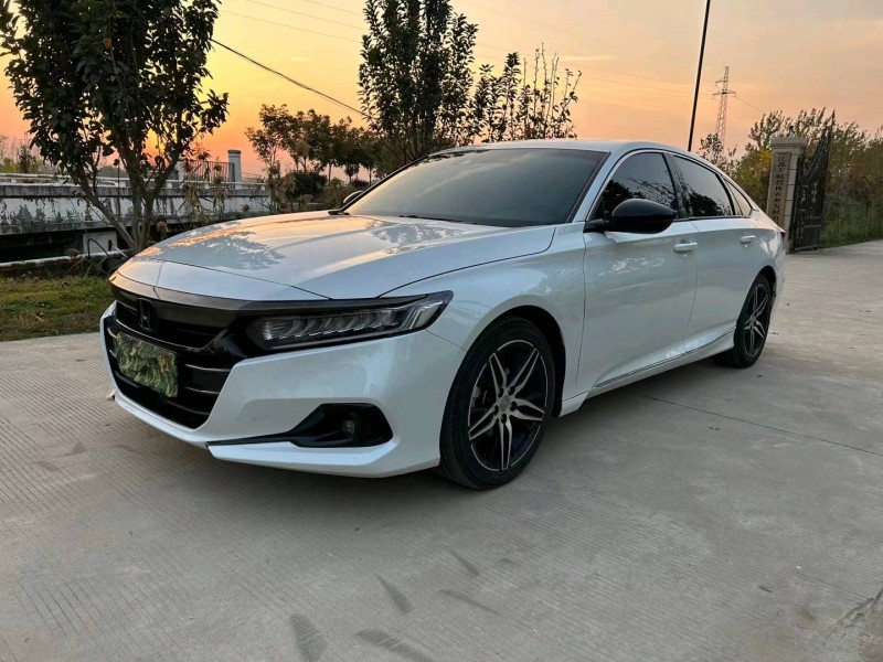 徐州22年本田雅阁3