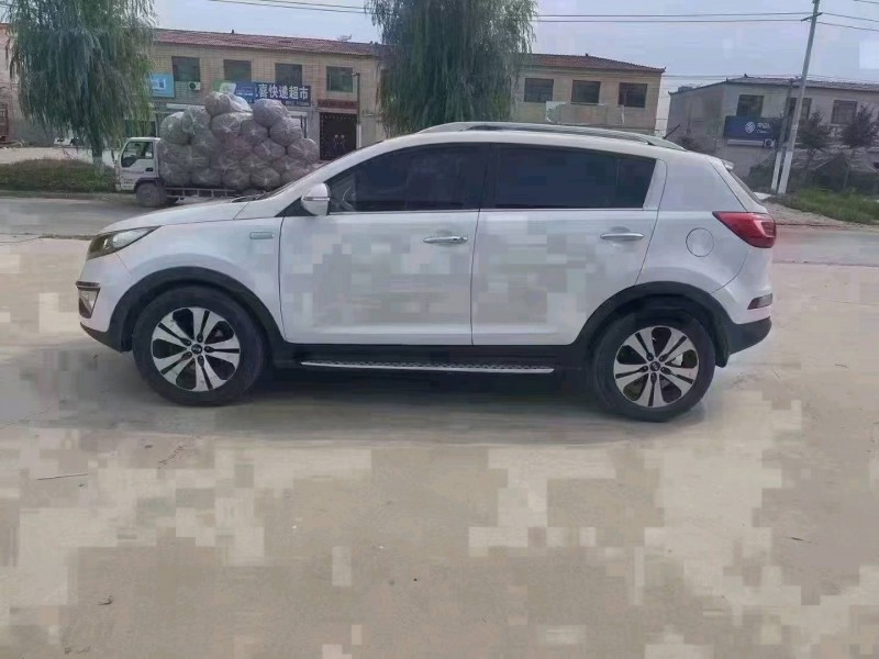 保定14年起亚智跑3