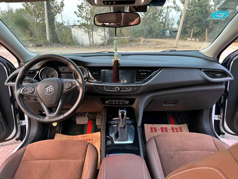 徐州18年别克君威5