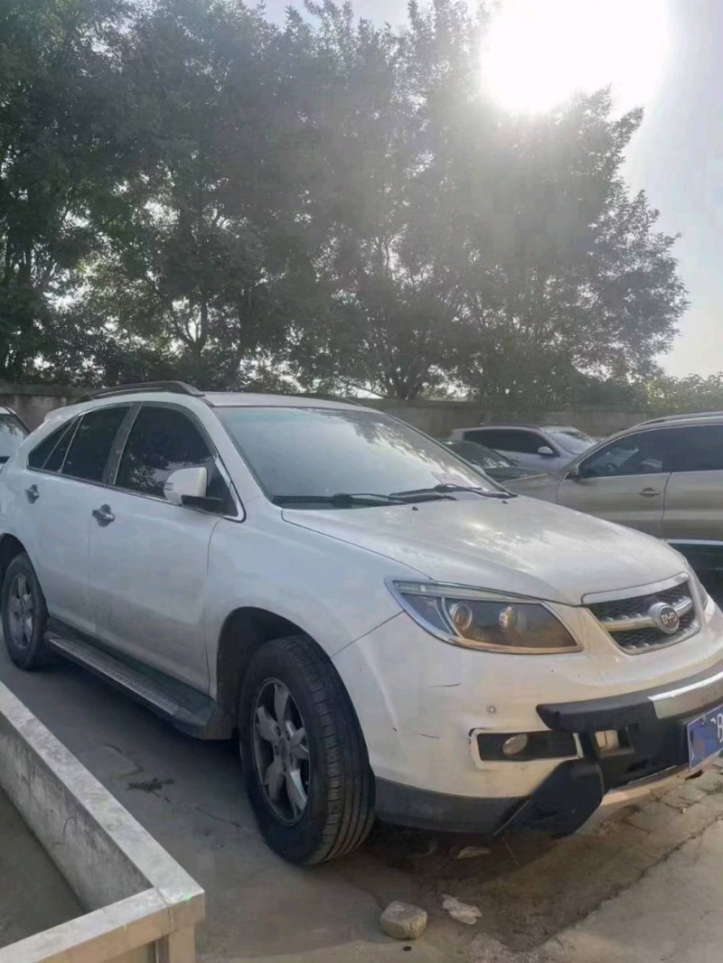 保定13年比亚迪S62