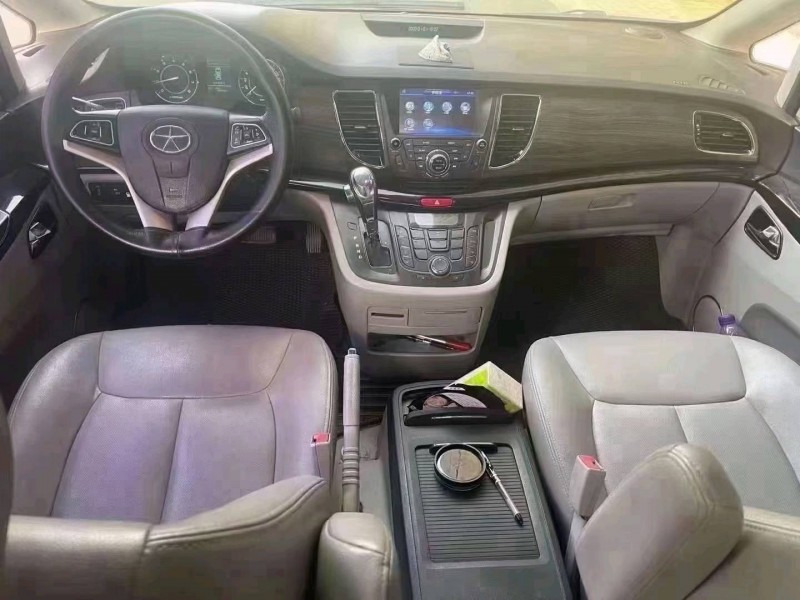 保定15年江淮瑞风M55