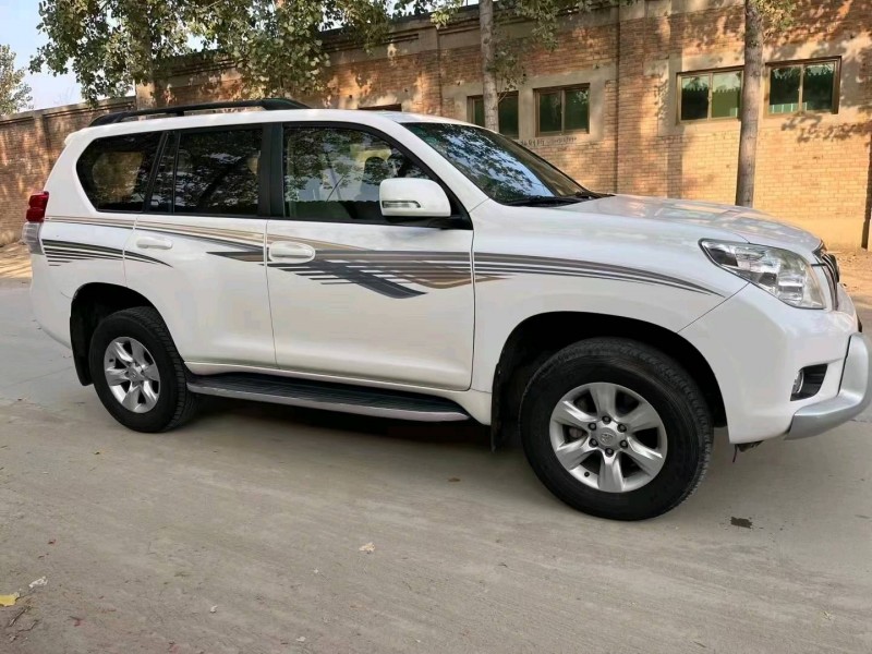 保定12年丰田普拉多2