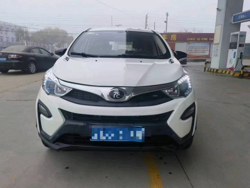 保定17年比亚迪元1