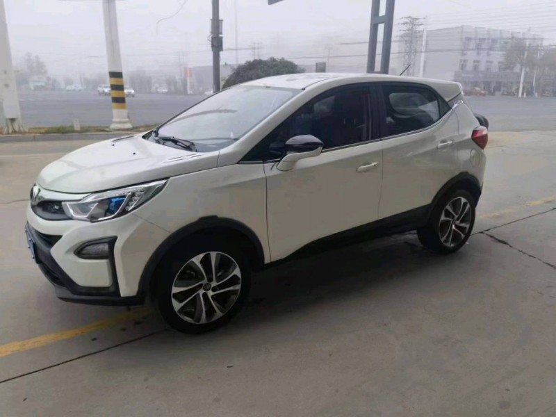 保定17年比亚迪元2