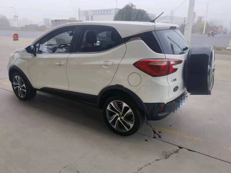 保定17年比亚迪元3