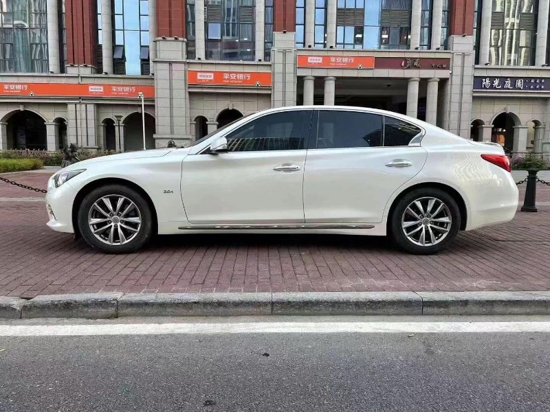 廈門17年英菲尼迪Q509