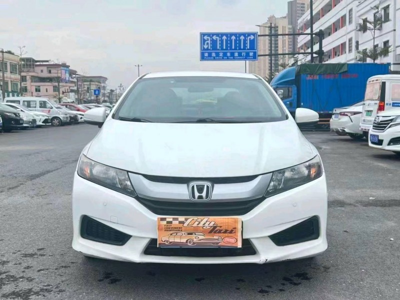 汕头17年本田锋范1