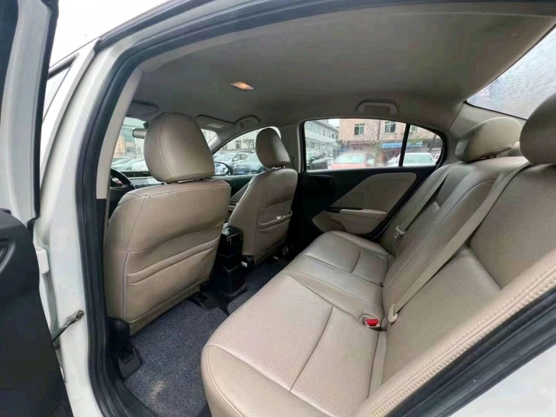 汕头17年本田锋范5