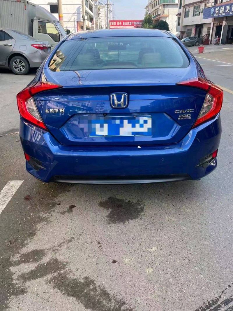 汕头17年本田思域4