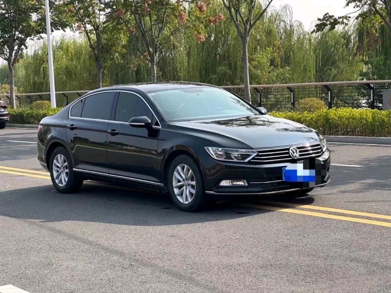 东营19年大众迈腾2