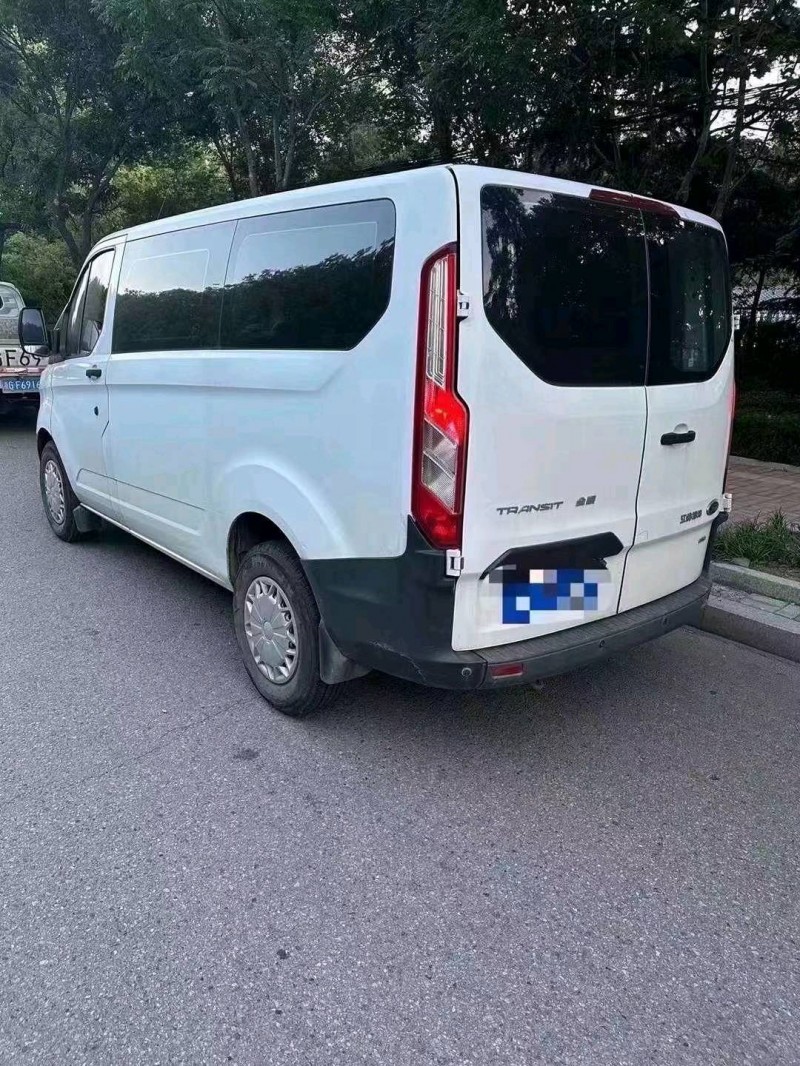 东营16年福特全顺4