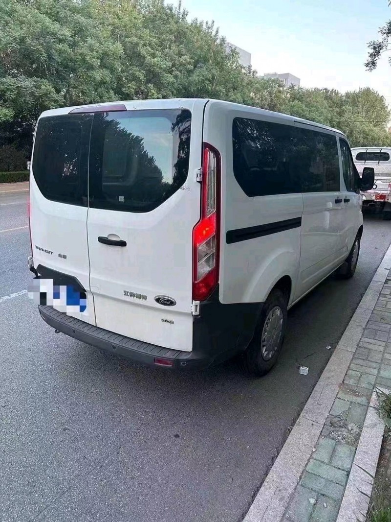 东营16年福特全顺7