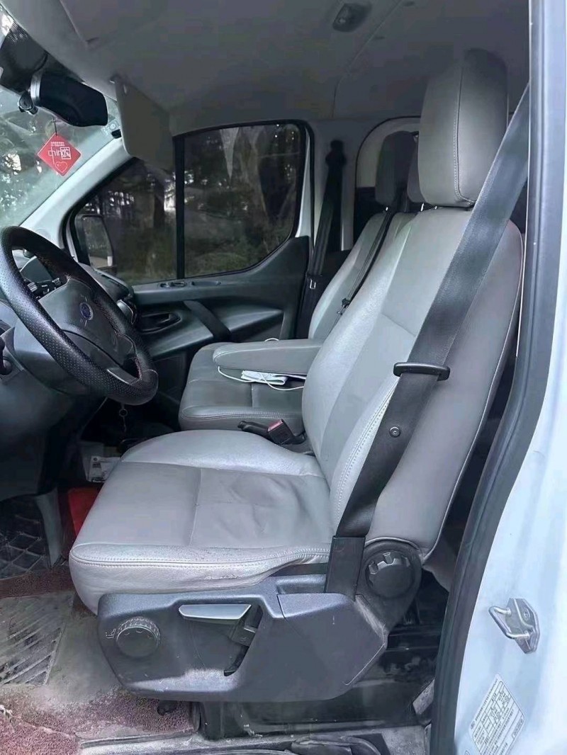 东营16年福特全顺8