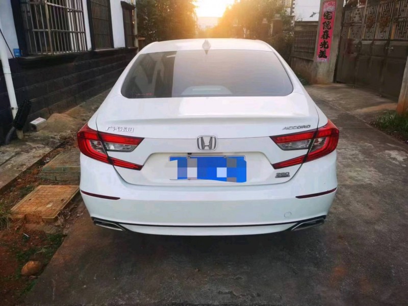 邯郸19年本田雅阁3