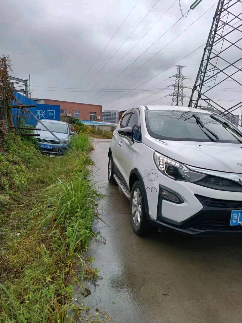 湖州17年比亚迪元8