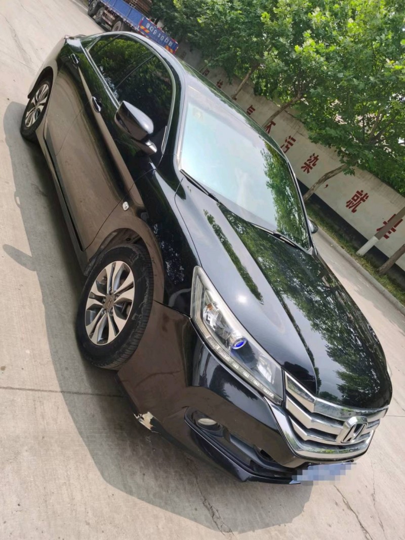 临沂14年本田雅阁3