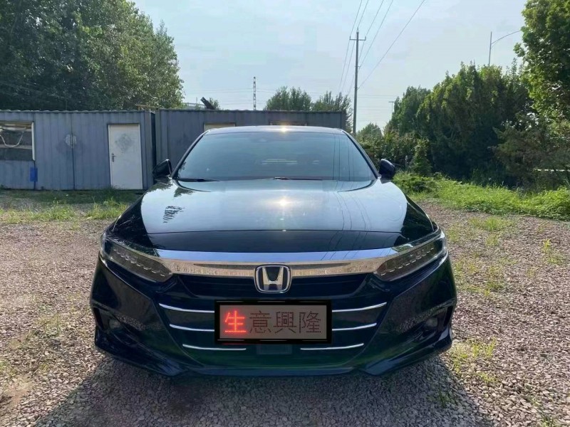 珠海22年本田雅阁1