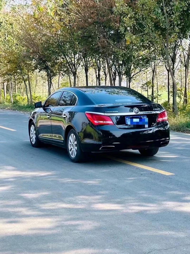 常州15年别克君越7