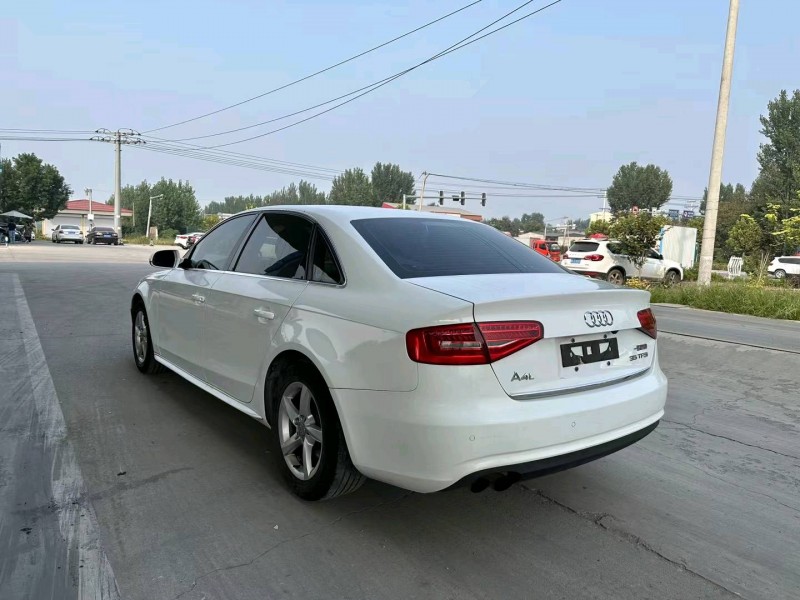 保定14年奥迪A4L8