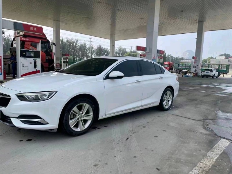 保定19年别克君威2