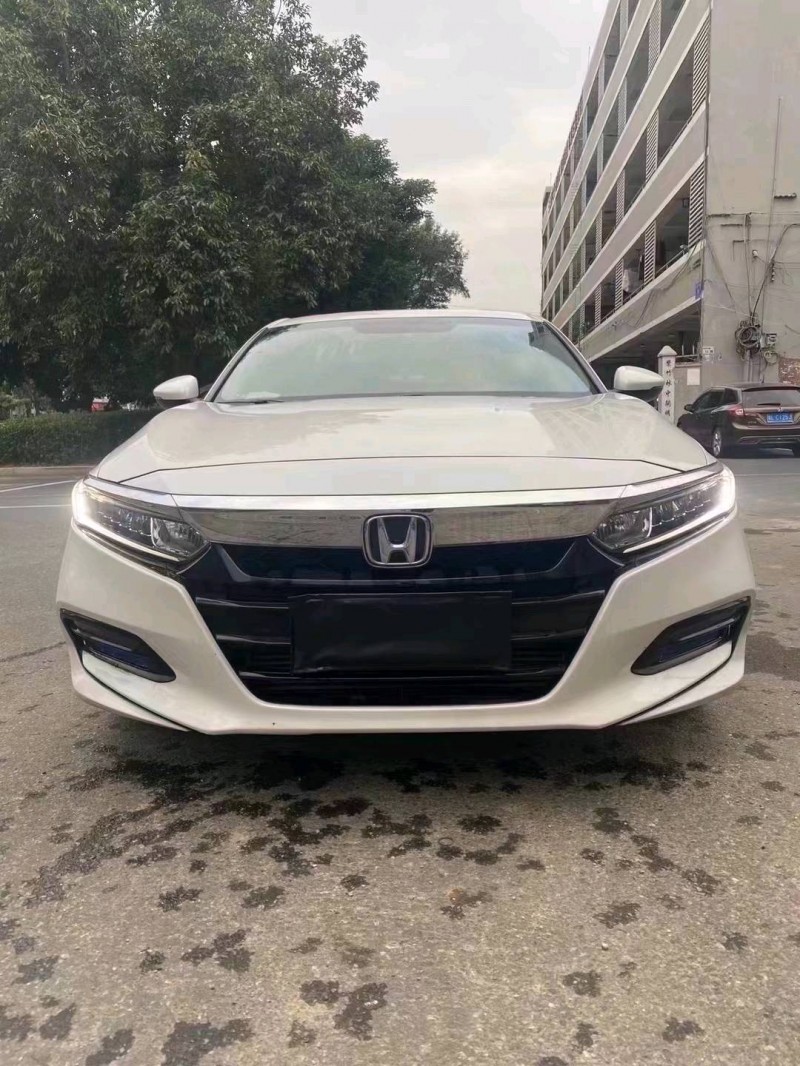 深圳20年本田雅阁1