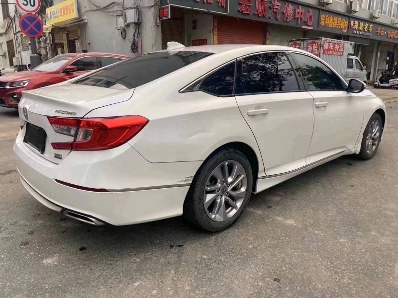 深圳20年本田雅阁4