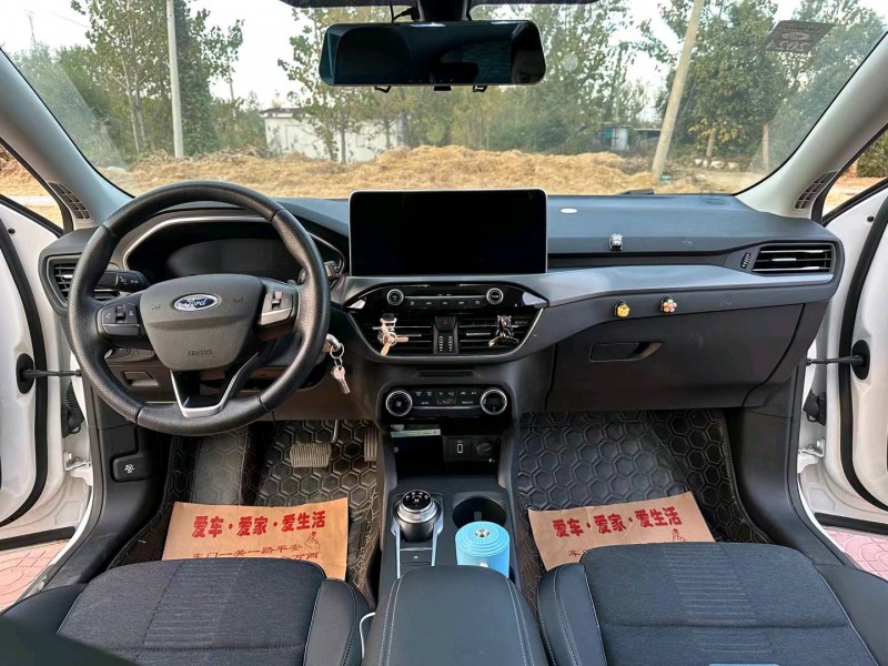 徐州20年福特福克斯5