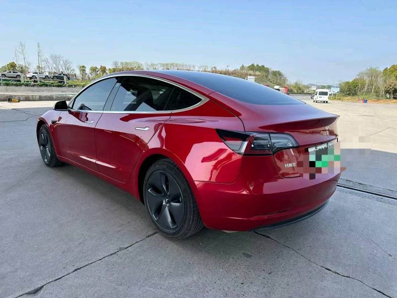 保定22年特斯拉MODEL 37