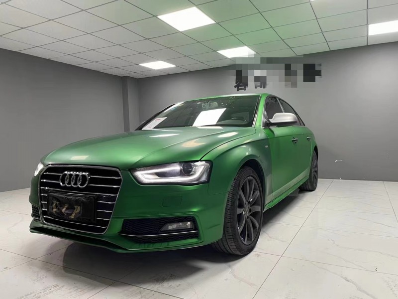 成都16年奥迪A4L3