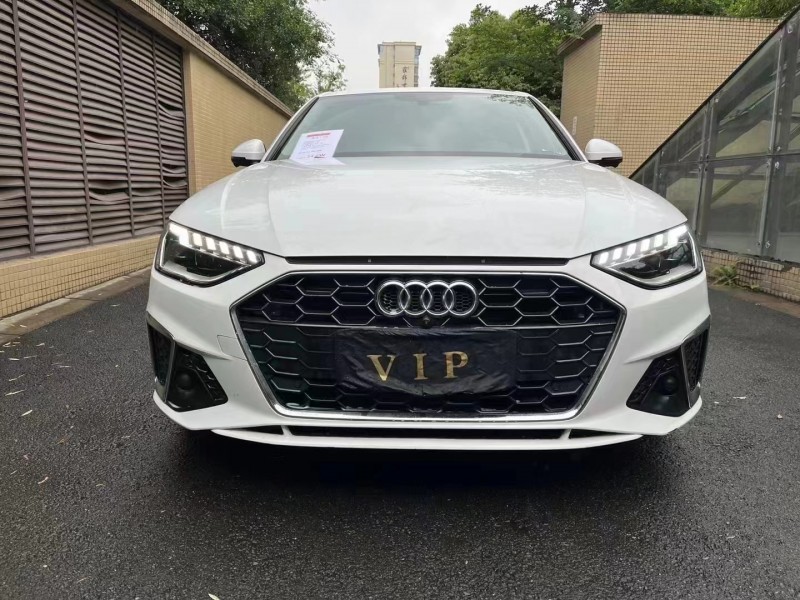 成都21年奥迪A4L1