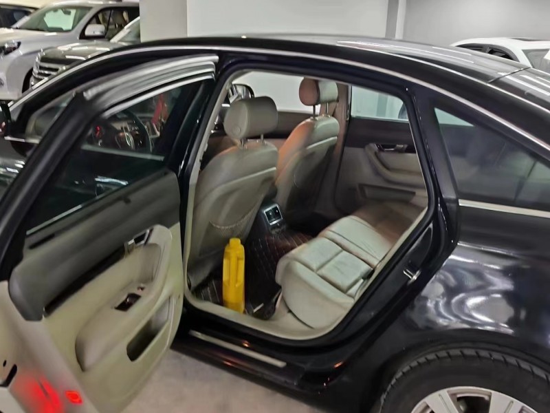 成都10年奥迪A6L7