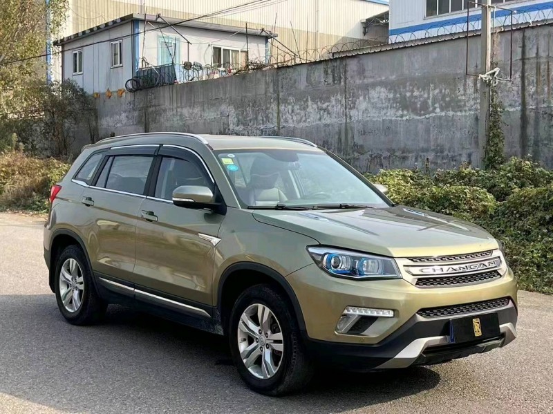 东营17年长安汽车CS753