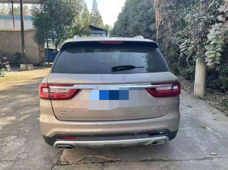 宜昌19年红旗HS72