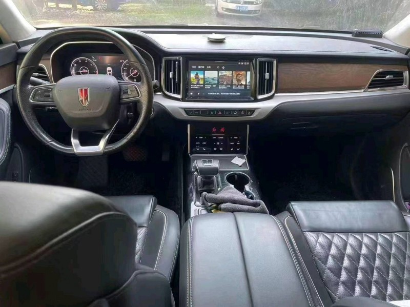 宜昌19年红旗HS75