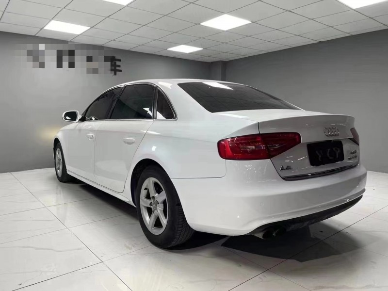 成都15年奥迪A4L7