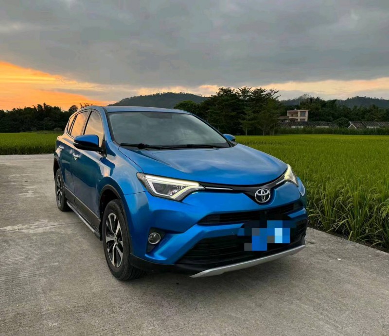 深圳16年丰田RAV4荣放6