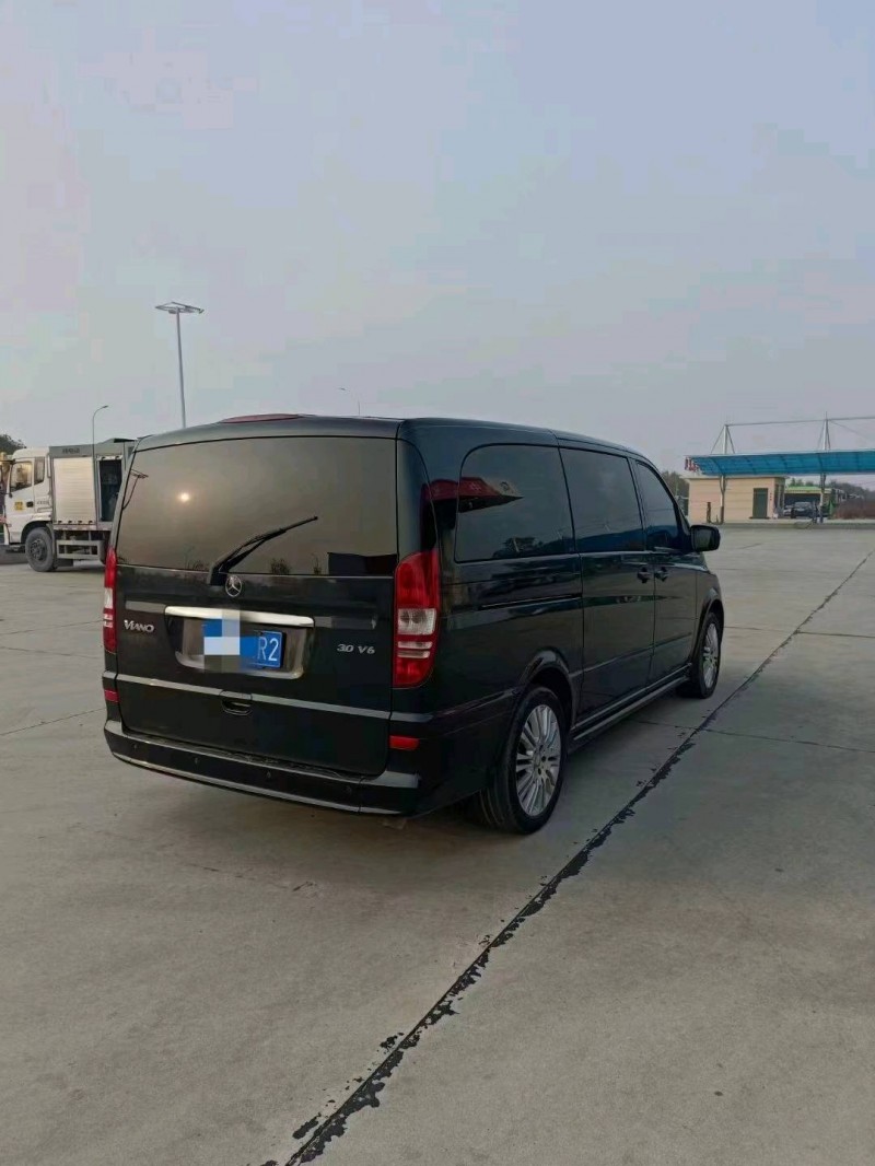 邯郸17年奔驰唯雅诺7