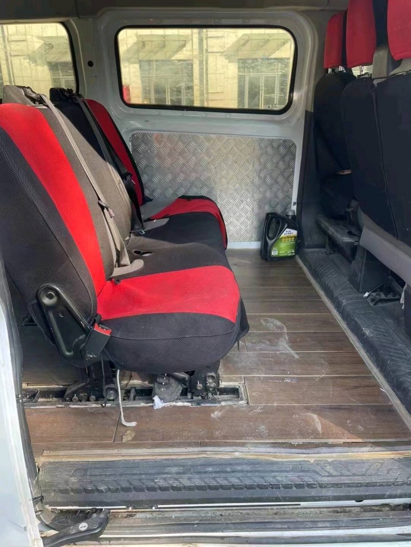 徐州16年福特全顺6