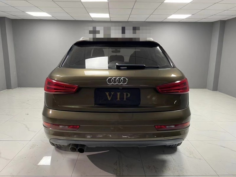 成都16年奥迪Q39