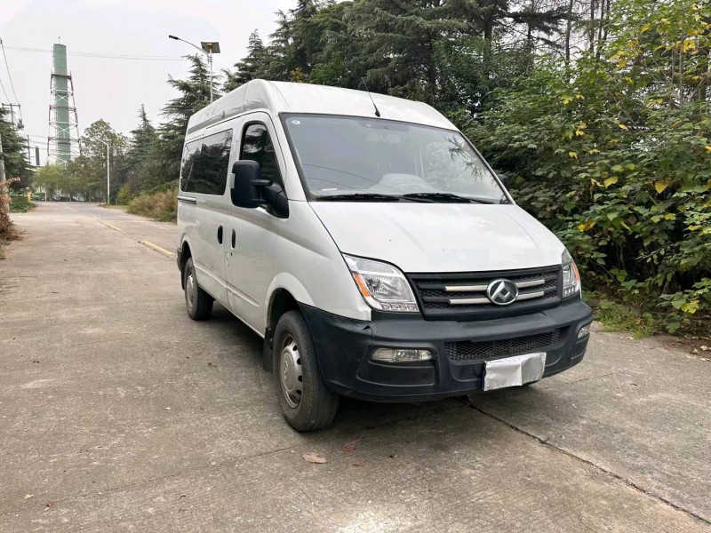 徐州19年大通V803