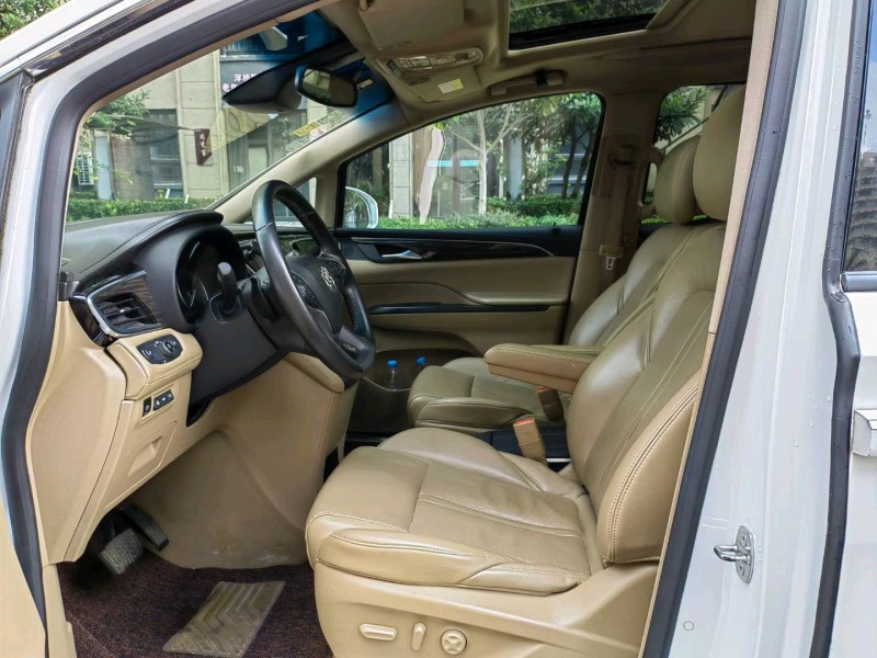 苏州17年别克GL86