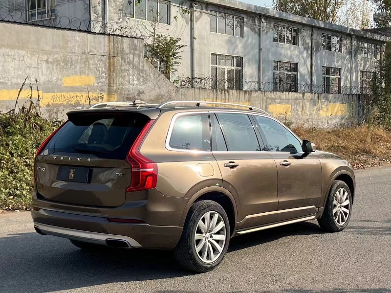 青岛17年沃尔沃XC907