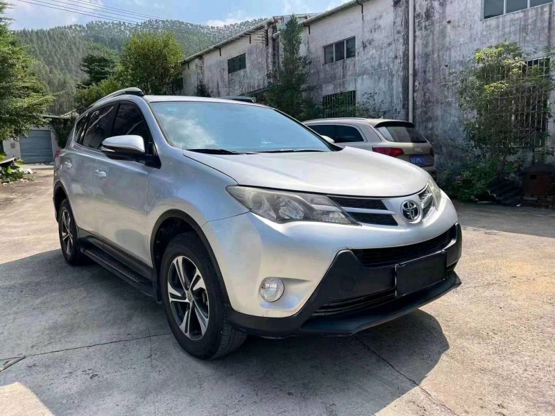 珠海16年丰田RAV4荣放2
